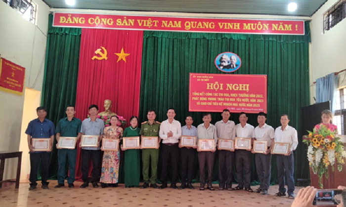Ngày 06/3/2023, UBND xã Cư Mốt tổ chức hội nghị tổng kết công tác thi đua, khen